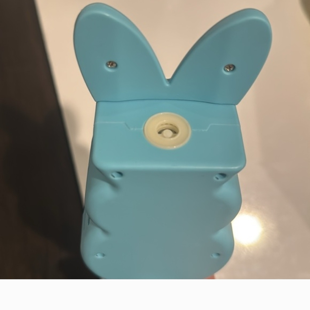 Pick One Colorful Bunny-Shaped Bubble Wands & Light Up New - Picture 4 of 5